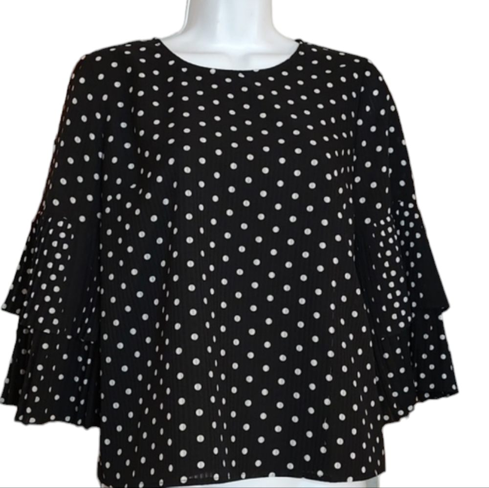 Black & White Plumberry Top W/ Double Layered Tulip Pleated Sleeves sz Small